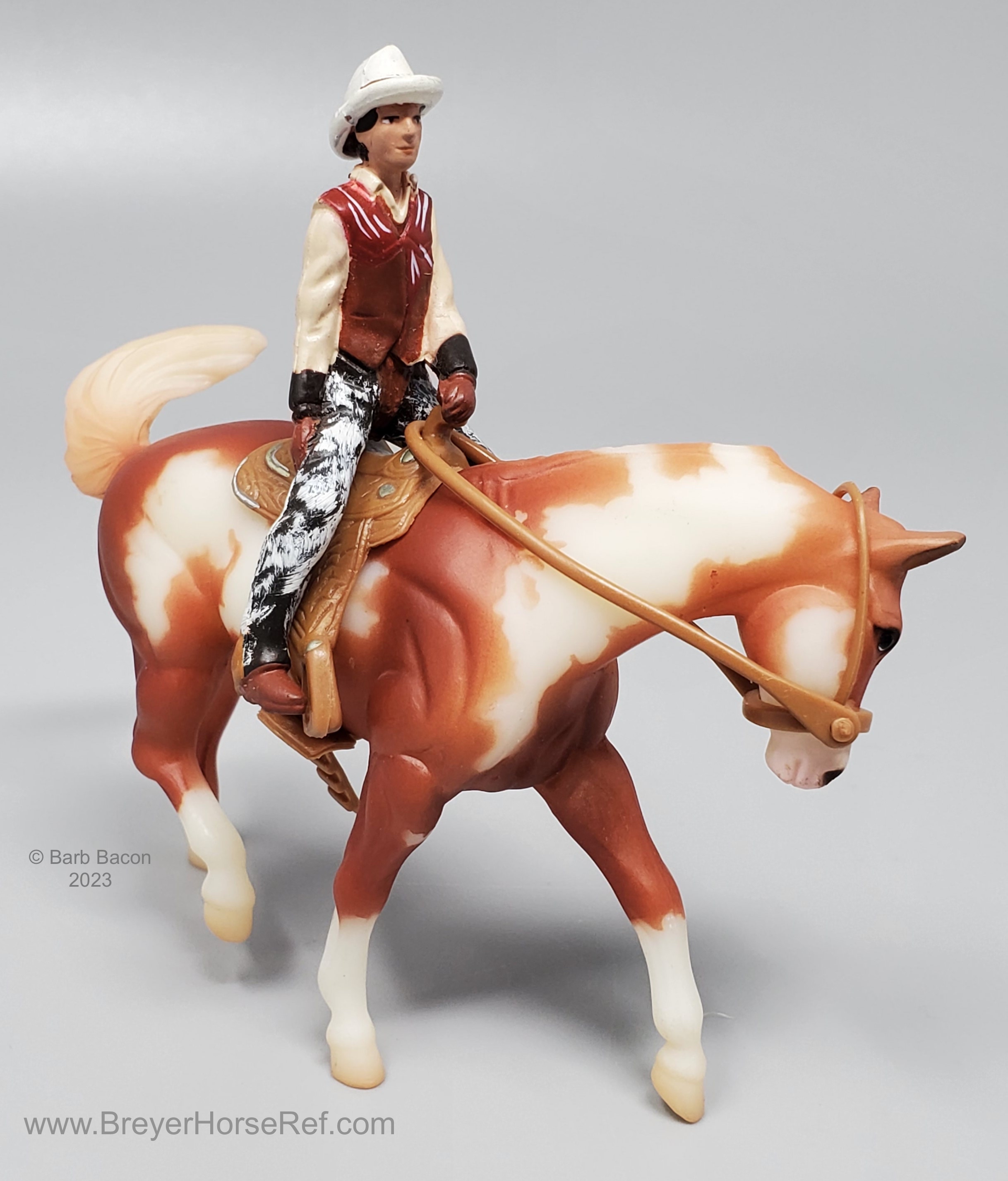 美品 フィギュア Breyer Hidalgo Stablemates Buffalo Bill Show プレイセット SM Appaloosa: Chestnut Pinto - Hidalgo & Buffalo Bill Show Play